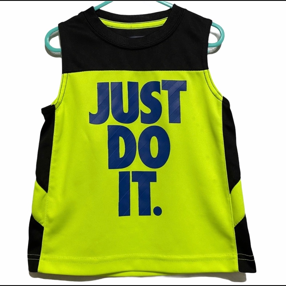 ☘️Kids Nike Tank top Size 3T